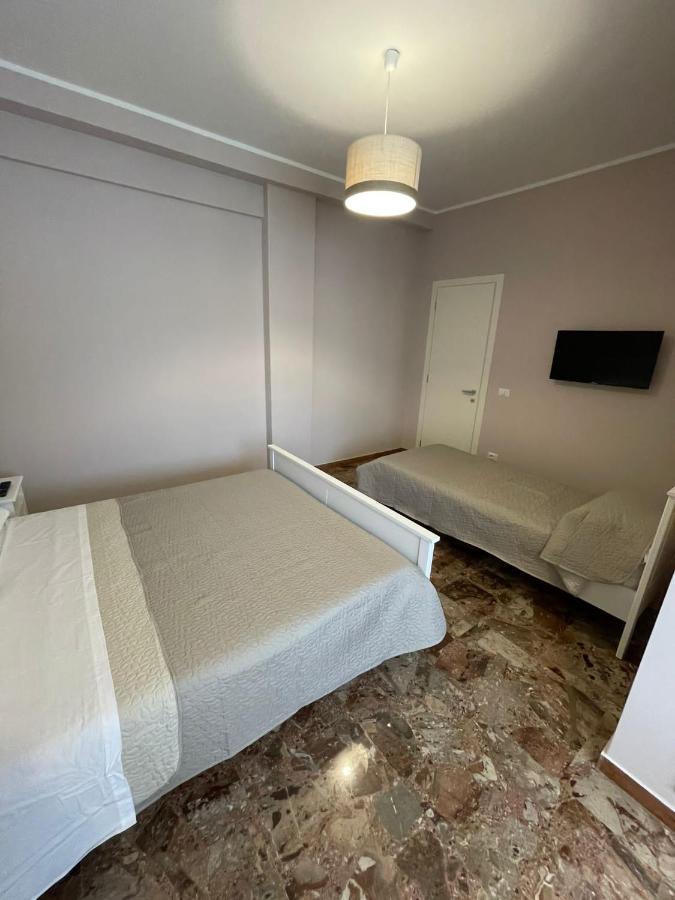 Alloggio Turistico Dea Bendata Anzio Bagian luar foto